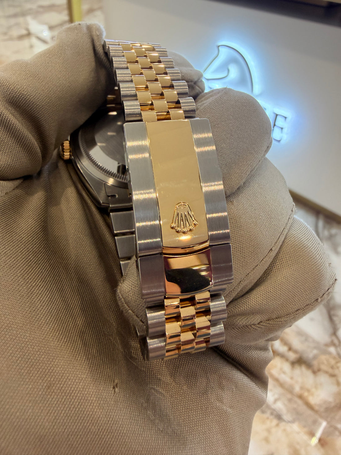 DJ 36mm Two Tone 2025