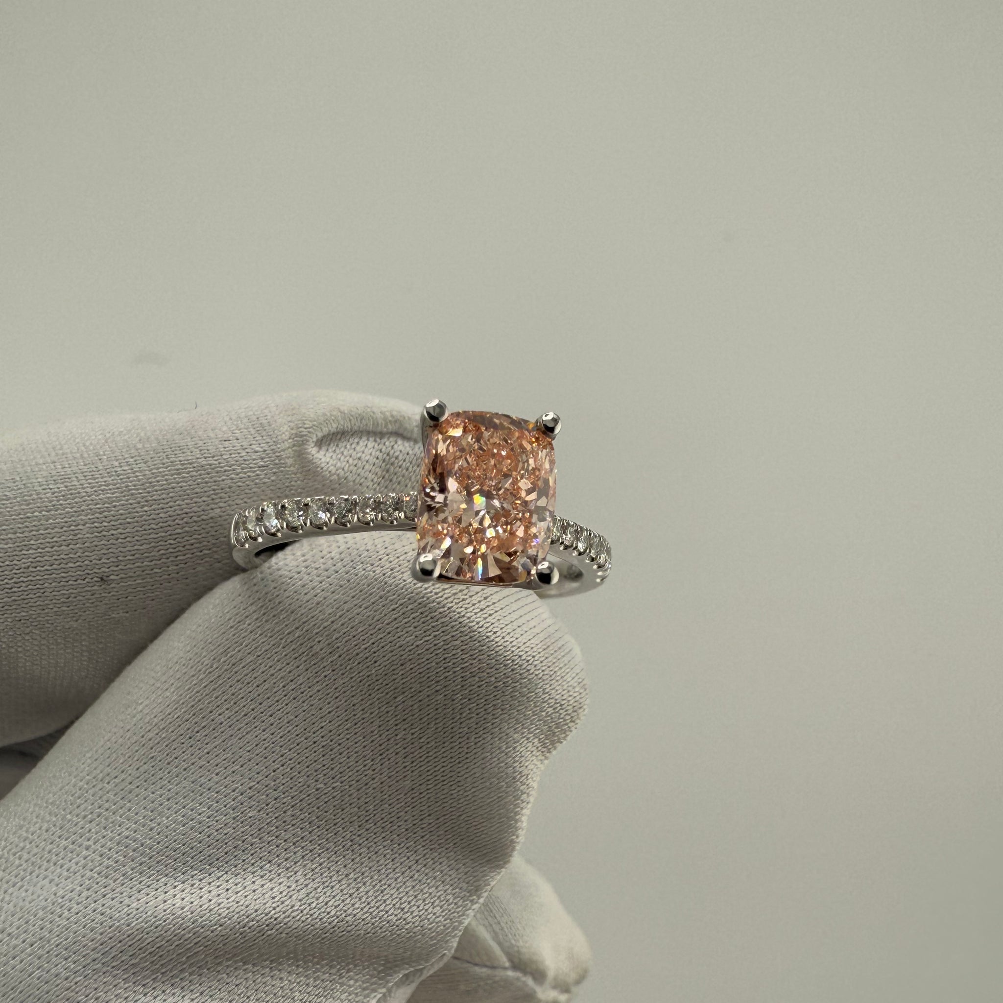 Fancy Intense Pink 1.119ct Diamond Ring