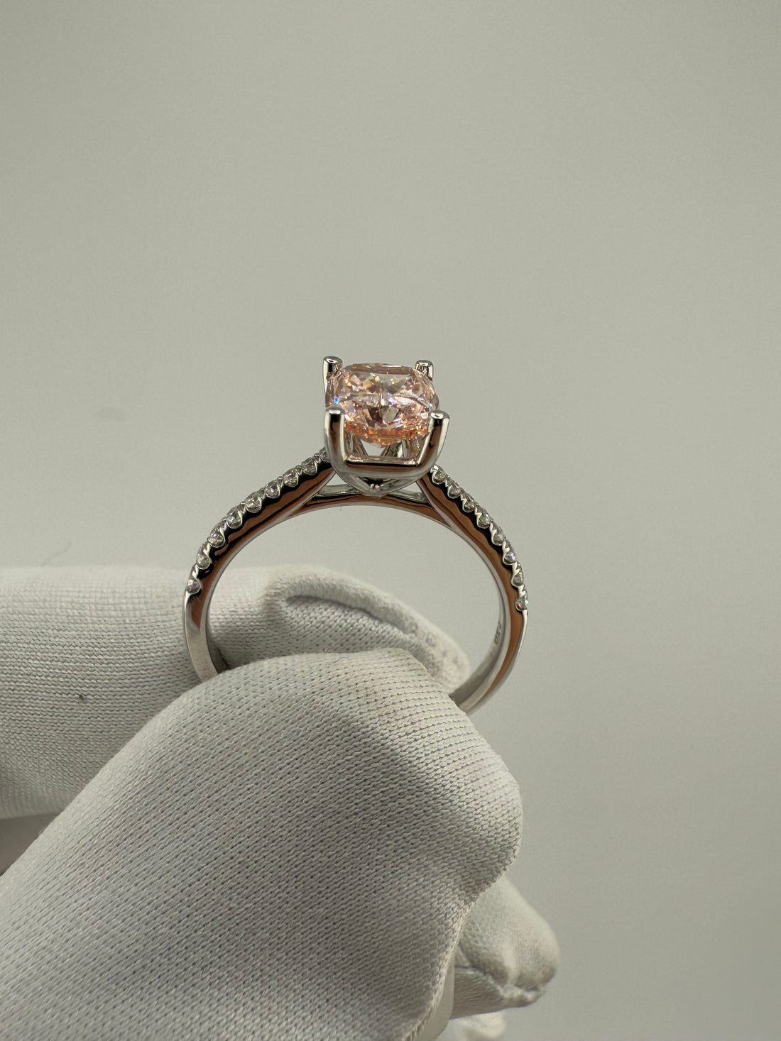 Fancy Intense Pink 1.119ct Diamond Ring