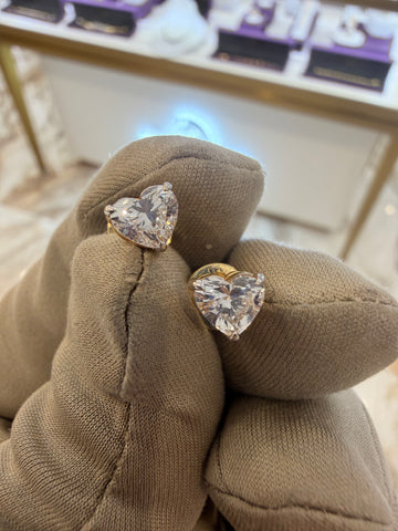 1.29cttw Heart Diamond Studs