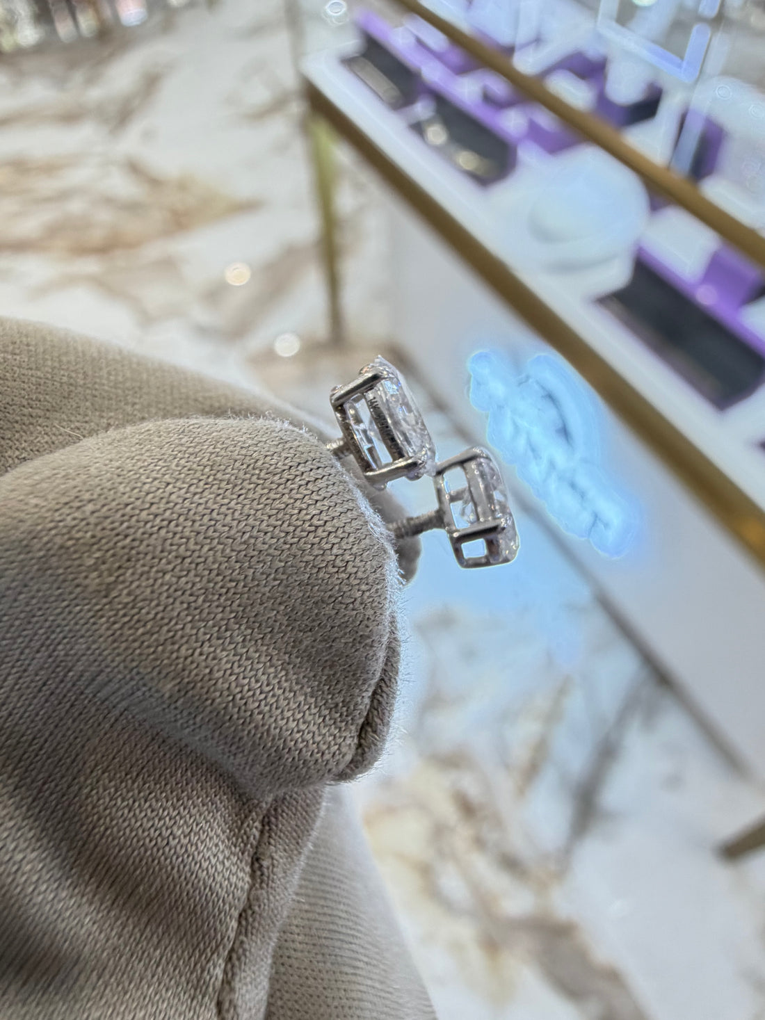 1.03cttw Oval Diamond Studs