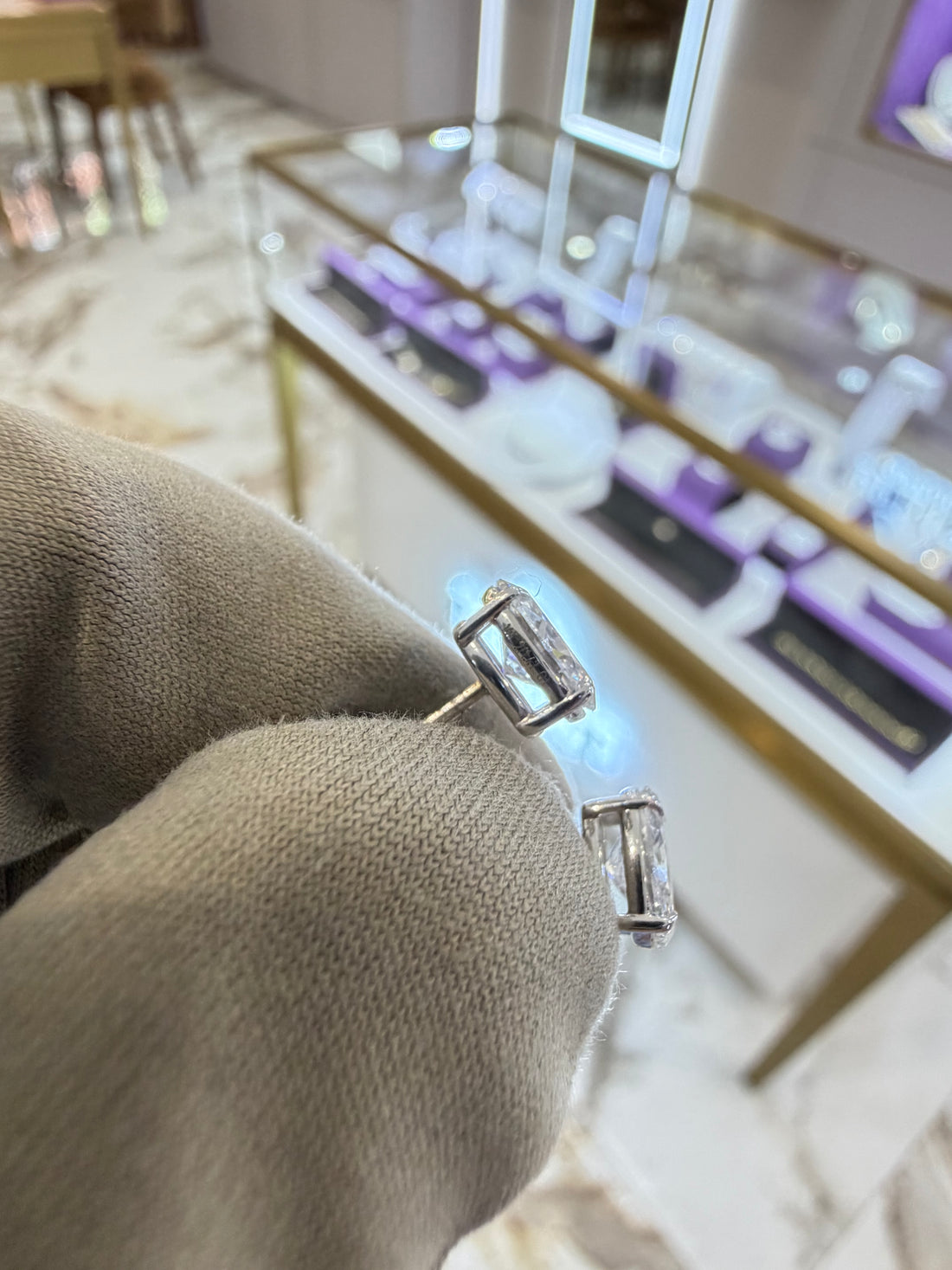 1.47cttw Oval Diamond Studs