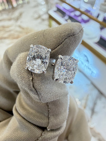 2.27cttw Oval Diamond Studs