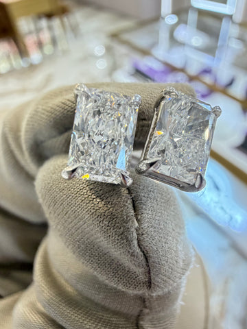 2.0cttw Radiant Diamond Studs