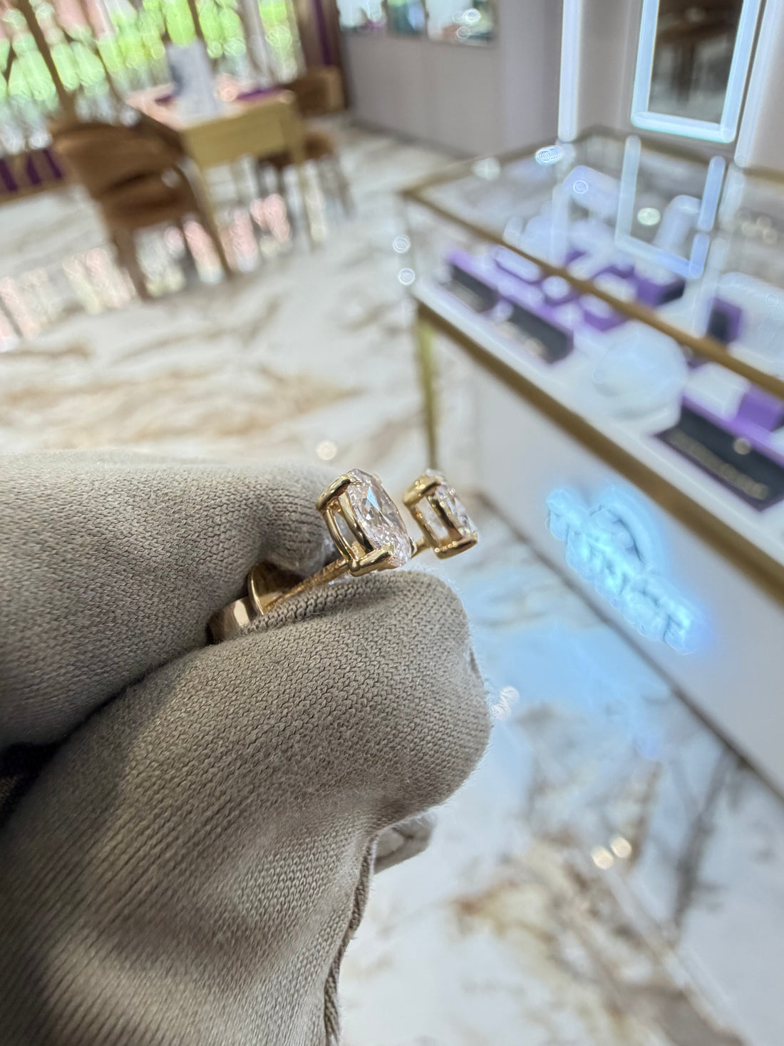 1.05cttw Oval Diamond Studs