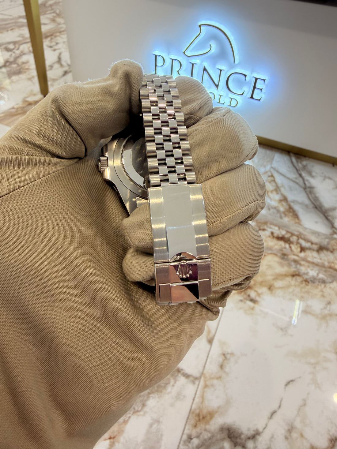 Bruce Wayne GMT 2026